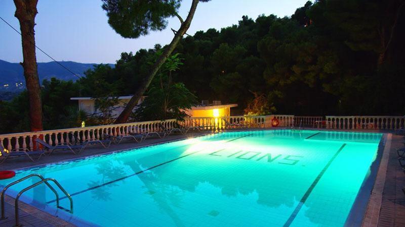Lions 2 Studios & Apartments, Poros Island. Poros Town Exterior foto